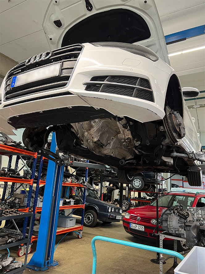 AUDI MOTORINSTANDSETZUNG MOTOR REPARATUR MOTORÜBERHOLUNG AUDI MOTORINSTANDSETZUNG MOTOR REPARATUR MOTORÜBERHOLUNG